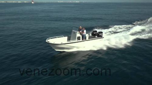 Boston Whaler Guardian 22 Tekniset tiedot ja arvostelut 
